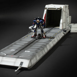 Realistic Model Series: Mobile Suit Gundam ZZ - 1/144 HG Series Nahel Argama Catapult Deck