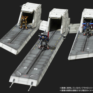 Realistic Model Series: Mobile Suit Gundam ZZ - 1/144 HG Series Nahel Argama Catapult Deck