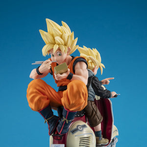 DESKTOP REAL McCOY EX: Dragon Ball Z - Super Saiyan Goku, Super Saiyan Gohan & Motorbike