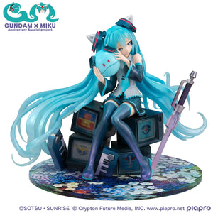 Lucrea: Gundam 45th Anniversary x Hatsune Miku - Hatsune Miku x 00 Gundam