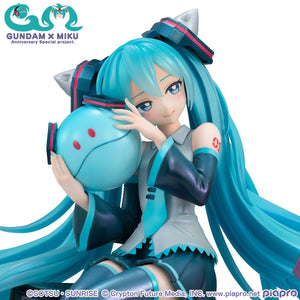 Lucrea: Gundam 45th Anniversary x Hatsune Miku - Hatsune Miku x 00 Gundam