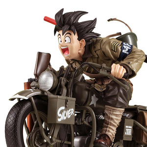 DESKTOP REAL McCOY EX: Dragon Ball Z - Son Goku & Motorbike
