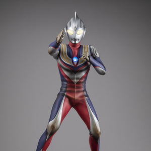 Ultimate Article: Ultraman Tiga (Multi Type) -Battle Image Color
